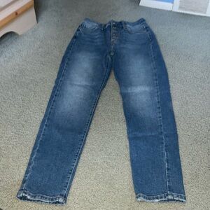 Forever 21 size 27 medium washed jeans with no rips
